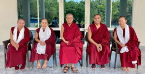 Khenmó avatás a Szakja Szerzetesnők Főiskoláján