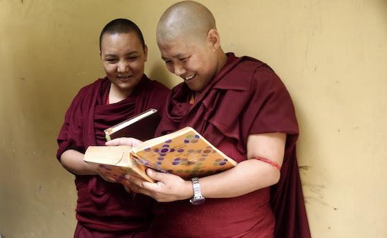 Gesema vizsgák tibeti szerzetesnőknek