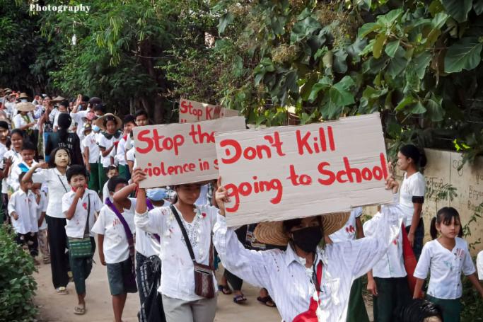 Katonai támadás egy kolostori iskola ellen Mianmarban