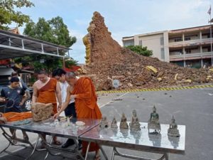 Összeomlott egy sztúpa Thaiföldön