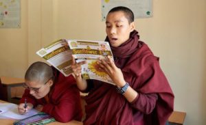 Tankönyvsegély a tibeti szerzetesnők számára