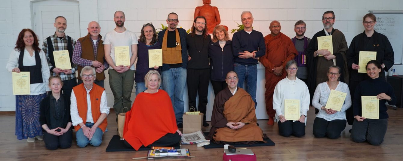 Európai buddhista káplánavatás Mánfán és vezetői találkozó